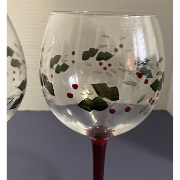 Two Pfaltzgraff set Winterberry Wine Goblets HandPainted 13oz Christmas glasses - Picture 4 of 11